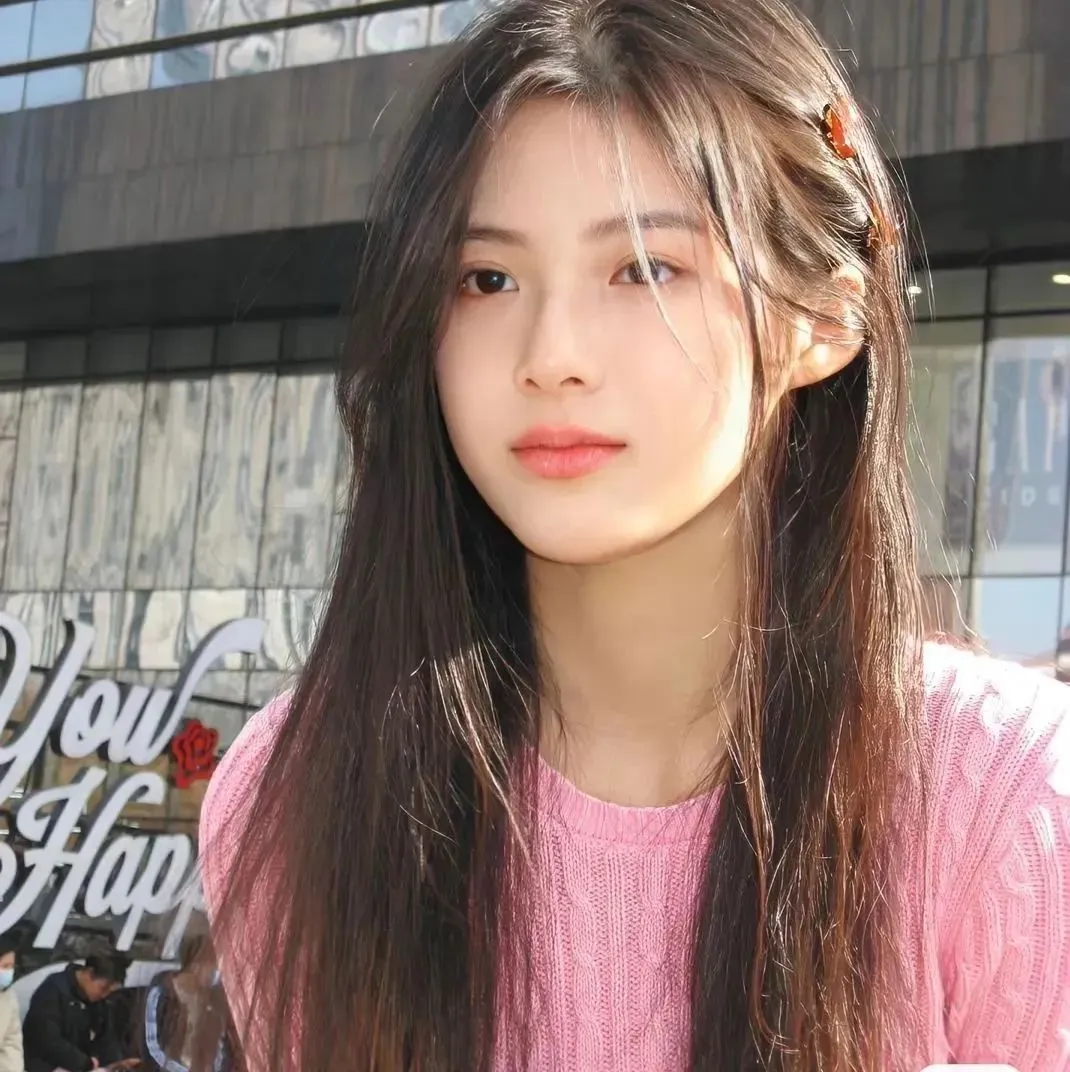 《年轻女教师3》电影